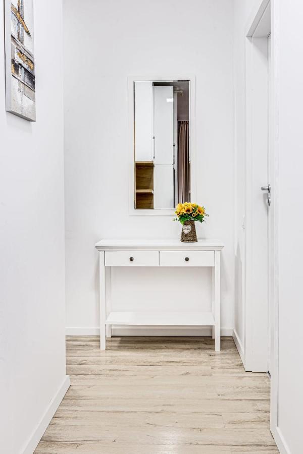 Ari Green Apartment Near Atrium Mall Arad Eksteriør billede
